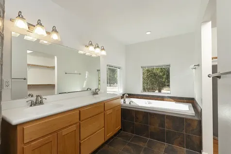 781 Cheney Creek Road Grants Pass OR 97527