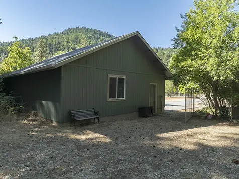 781 Cheney Creek Road Grants Pass OR 97527
