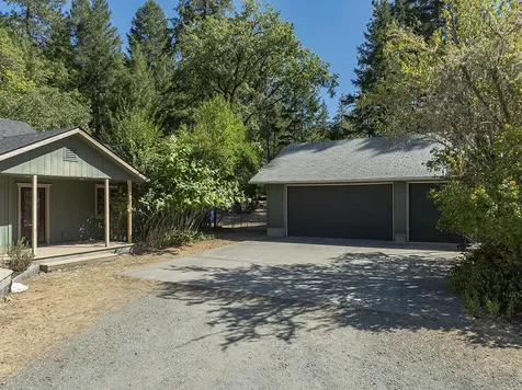 781 Cheney Creek Road Grants Pass OR 97527