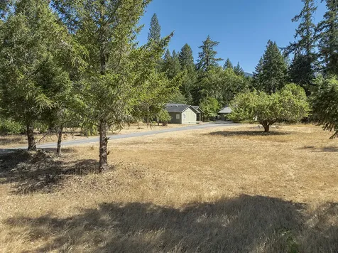 781 Cheney Creek Road Grants Pass OR 97527
