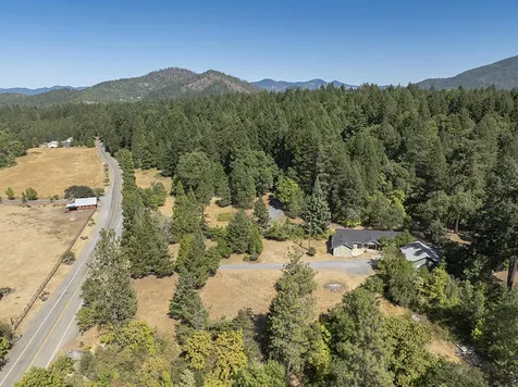 781 Cheney Creek Road Grants Pass OR 97527