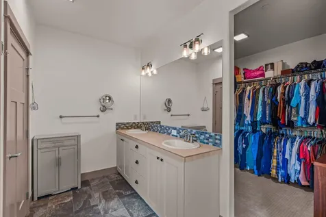 1668 SE Texas Circle Prineville OR 97754
