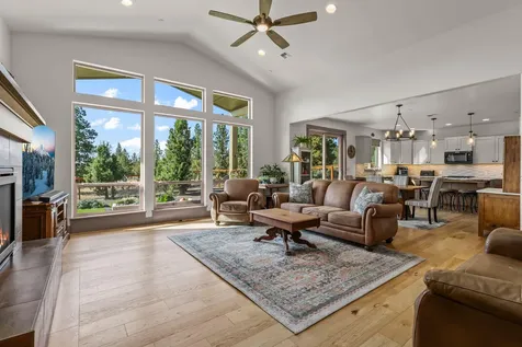 1668 SE Texas Circle Prineville OR 97754
