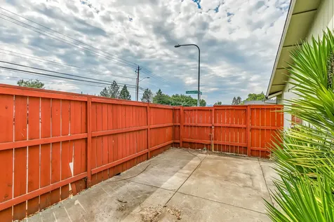 3004 Cheltenham Way Medford OR 97504
