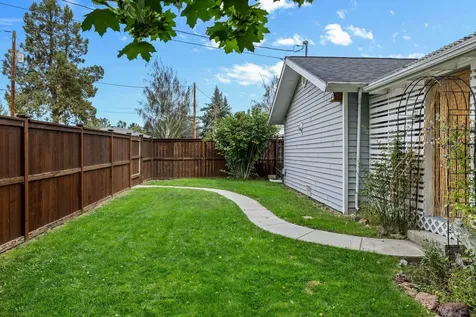 999 NE Del Rio Avenue Prineville OR 97754