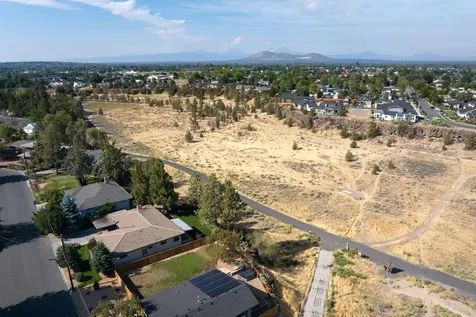 531 NW Canyon Drive Redmond OR 97756