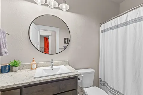 617 Tivoli Drive Medford OR 97501