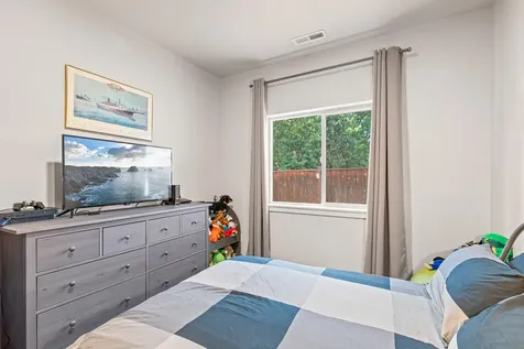 617 Tivoli Drive Medford OR 97501