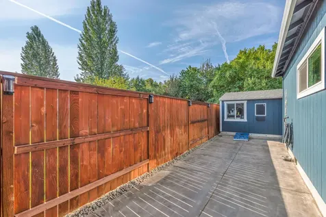 617 Tivoli Drive Medford OR 97501