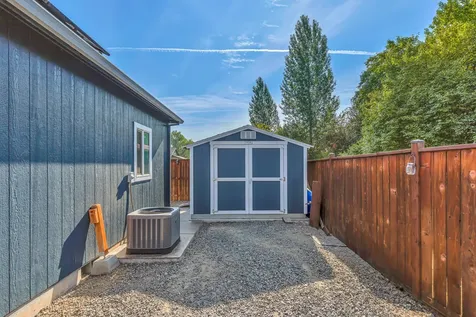 617 Tivoli Drive Medford OR 97501