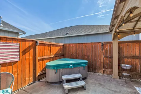 617 Tivoli Drive Medford OR 97501