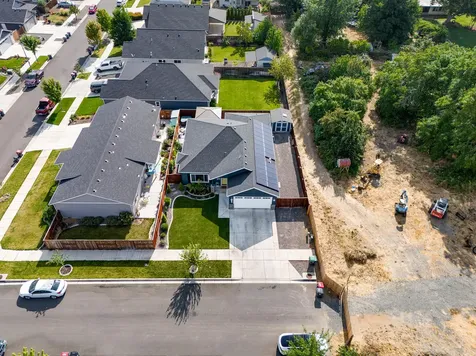 617 Tivoli Drive Medford OR 97501