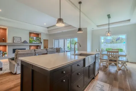327 Kansas Drive Medford OR 97504