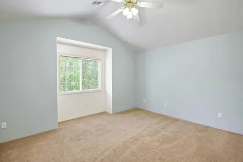 906 Mary Jane Avenue Ashland OR 97520