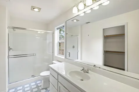 906 Mary Jane Avenue Ashland OR 97520