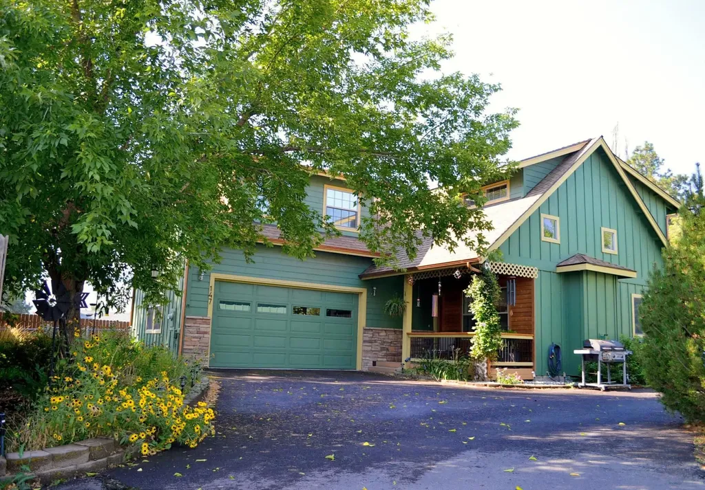 147 S Main Street Prineville OR 97754