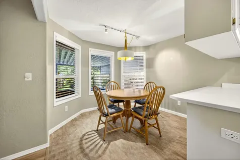 121 Meadow View Drive Phoenix OR 97535