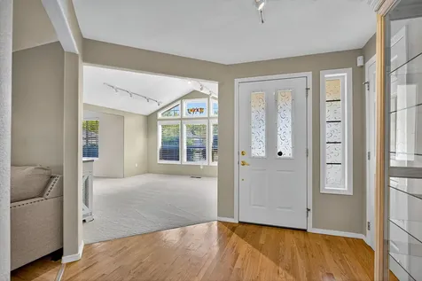 121 Meadow View Drive Phoenix OR 97535