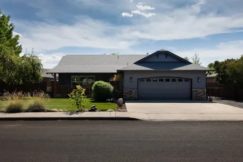 1944 NW Quince Avenue Redmond OR 97756