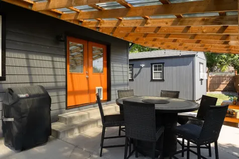 1944 NW Quince Avenue Redmond OR 97756
