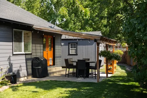 1944 NW Quince Avenue Redmond OR 97756