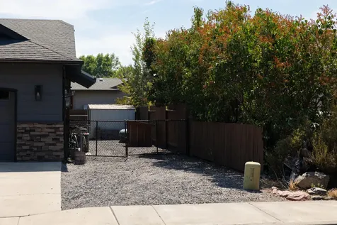 1944 NW Quince Avenue Redmond OR 97756
