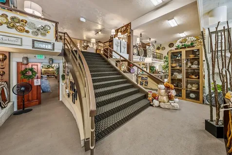 114 W Main Street Medford OR 97501