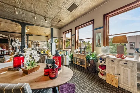 114 W Main Street Medford OR 97501