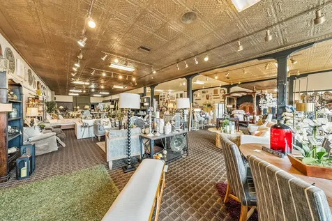 114 W Main Street Medford OR 97501