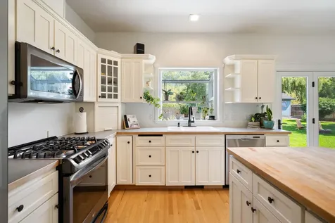61270 Crescent Court Bend OR 97702