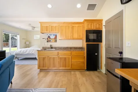 61270 Crescent Court Bend OR 97702