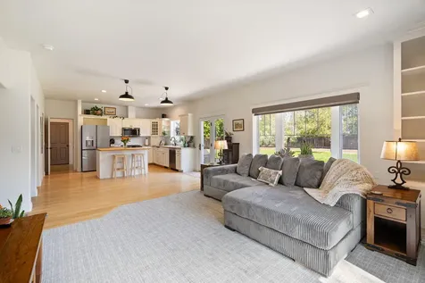 61270 Crescent Court Bend OR 97702