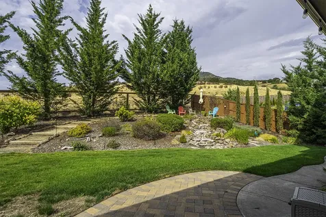 4409 Vista Pointe Drive Medford OR 97504