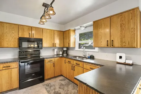 1106 SW 15th Street Redmond OR 97756