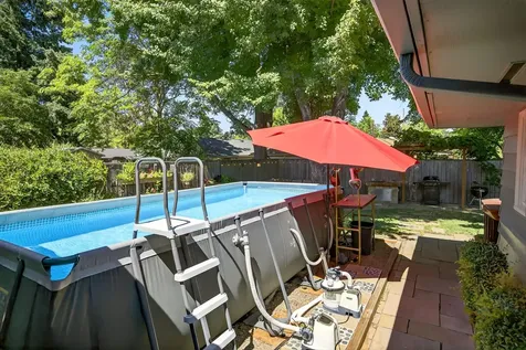 1225 Fortune Drive Medford OR 97504