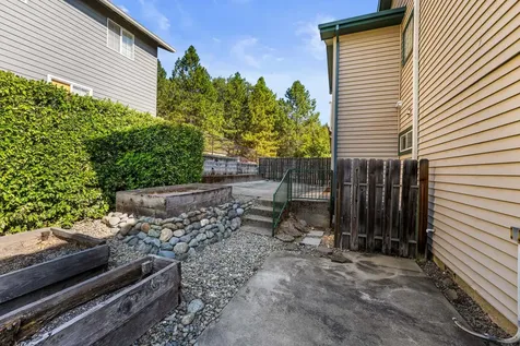 2160 NW Crown Street Grants Pass OR 97526