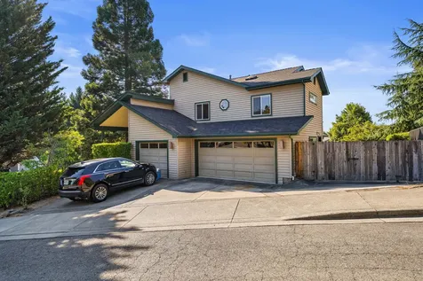 2160 NW Crown Street Grants Pass OR 97526