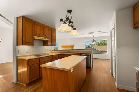 2160 NW Crown Street Grants Pass OR 97526