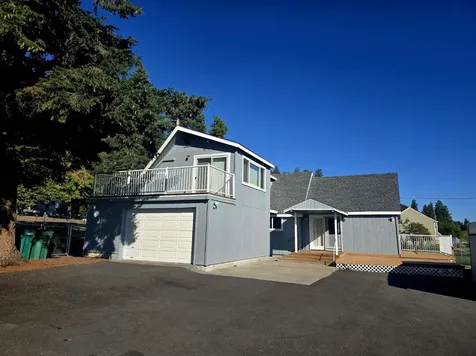 1390 Lakeshore Drive Klamath Falls OR 97601