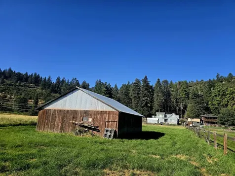 1390 Lakeshore Drive Klamath Falls OR 97601