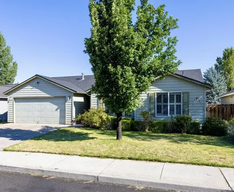 835 NE Nickernut Avenue Redmond OR 97756
