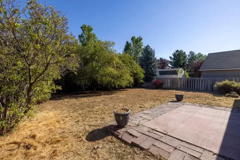 835 NE Nickernut Avenue Redmond OR 97756