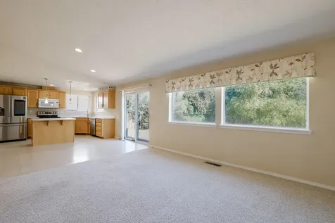 835 NE Nickernut Avenue Redmond OR 97756