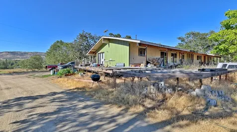 1300 Worthington Road Eagle Point OR 97524