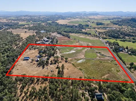 1300 Worthington Road Eagle Point OR 97524