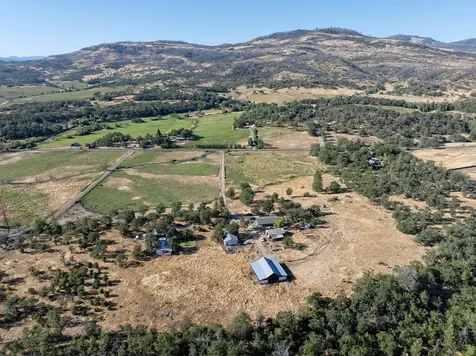 1300 Worthington Road Eagle Point OR 97524