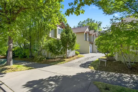 2130 Siskiyou Boulevard Ashland OR 97520