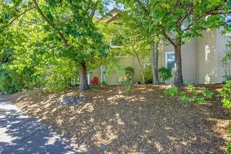 2130 Siskiyou Boulevard Ashland OR 97520