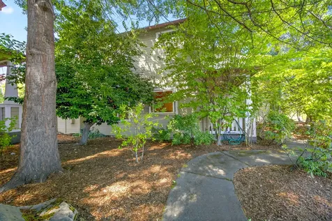 2130 Siskiyou Boulevard Ashland OR 97520