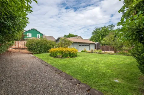 2378 Happy Valley Drive Medford OR 97501